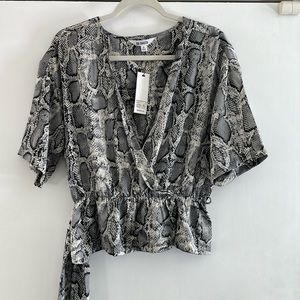 NWT BB Dakota Snakeskin Boise with Belt | S